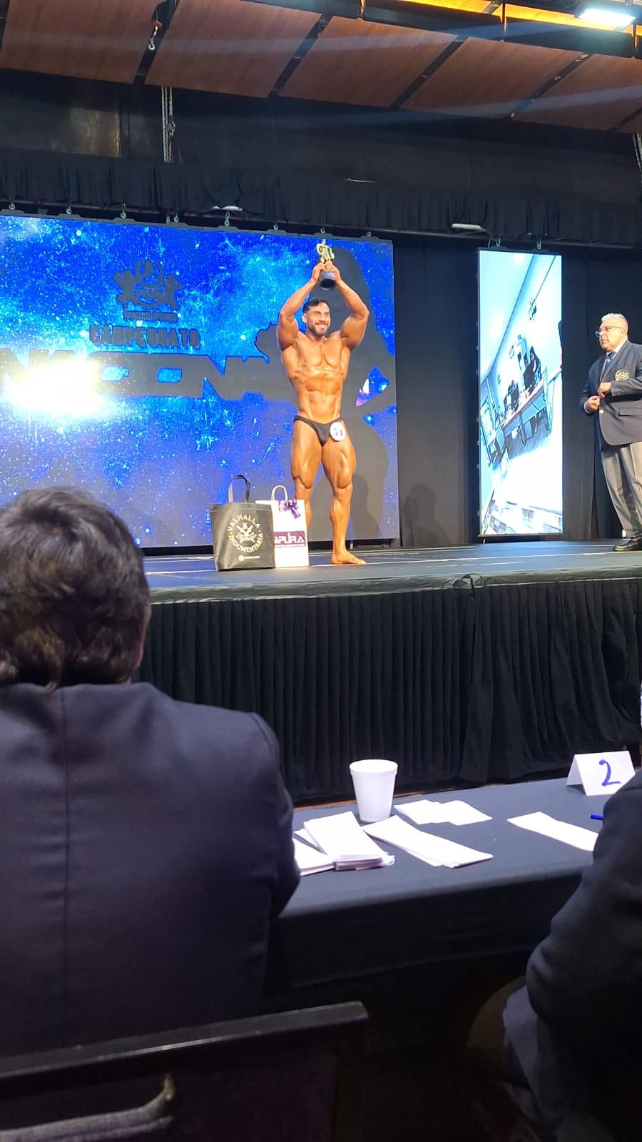 Gane Culturismo Overall hasta 90 kg hace unas semanas atrás en el Campeonato Nacional